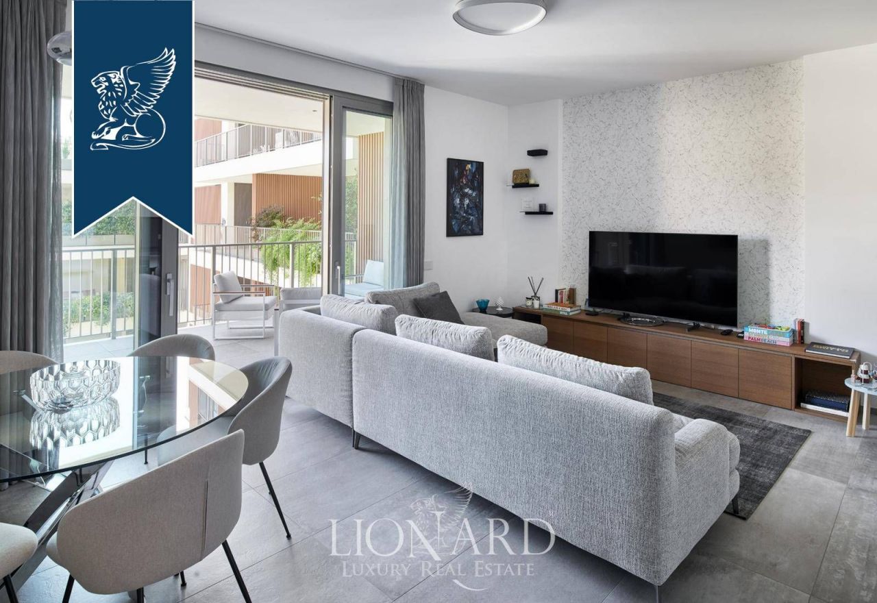 Апартаменты в Милане, Италия, 102 м² - фото 1