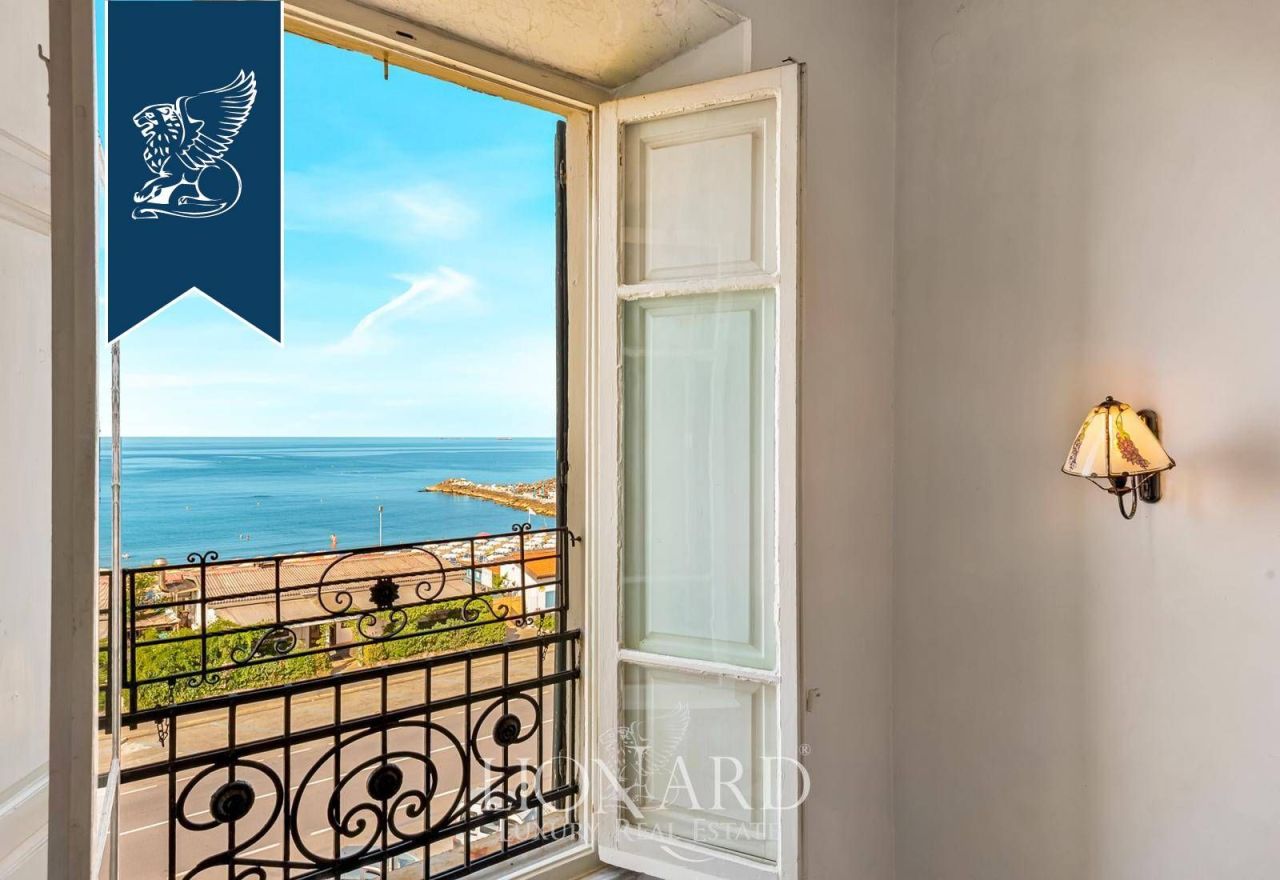 Отель, гостиница в Массе, Италия, 1 869 м² - фото 7