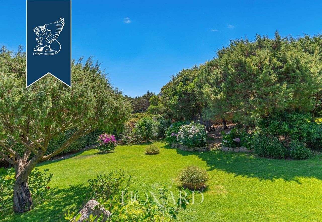 Вилла в Порто Черво, Италия, 280 м² - фото 8