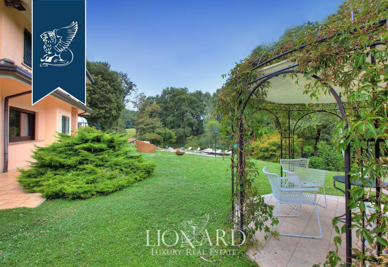 Отель, гостиница в Монце, Италия, 1 000 м² - фото 16