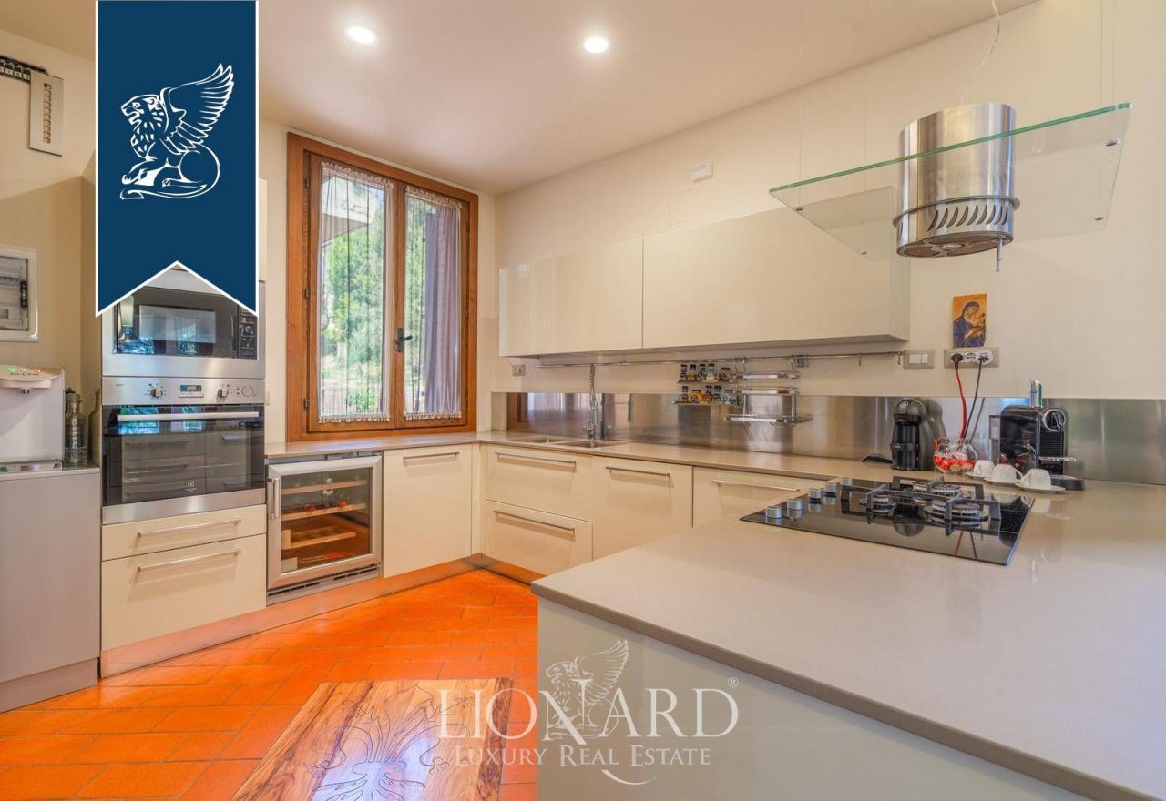 Вилла в Сан-Джиминьяно, Италия, 870 м² - фото 18