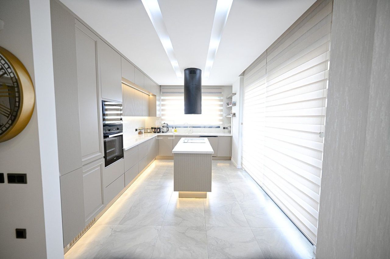 Вилла в Алании, Турция, 555 м² - фото 9