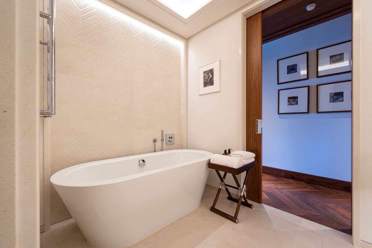 Квартира в Тивате, Черногория, 152 м² - фото 12