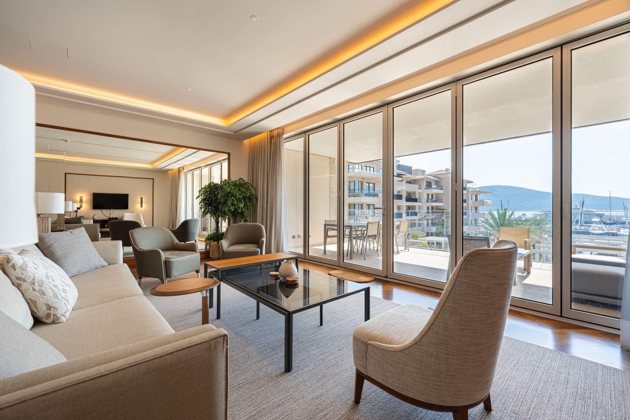 Квартира в Тивате, Черногория, 152 м² - фото 6