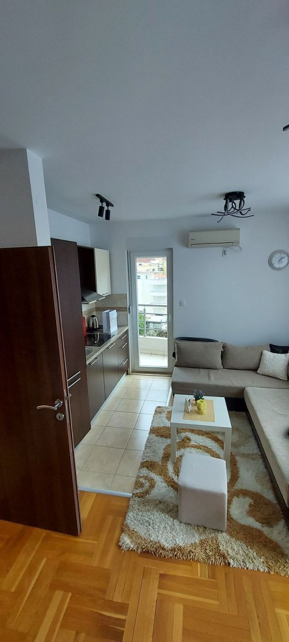 Апартаменты в Будве, Черногория, 61 м² - фото 1