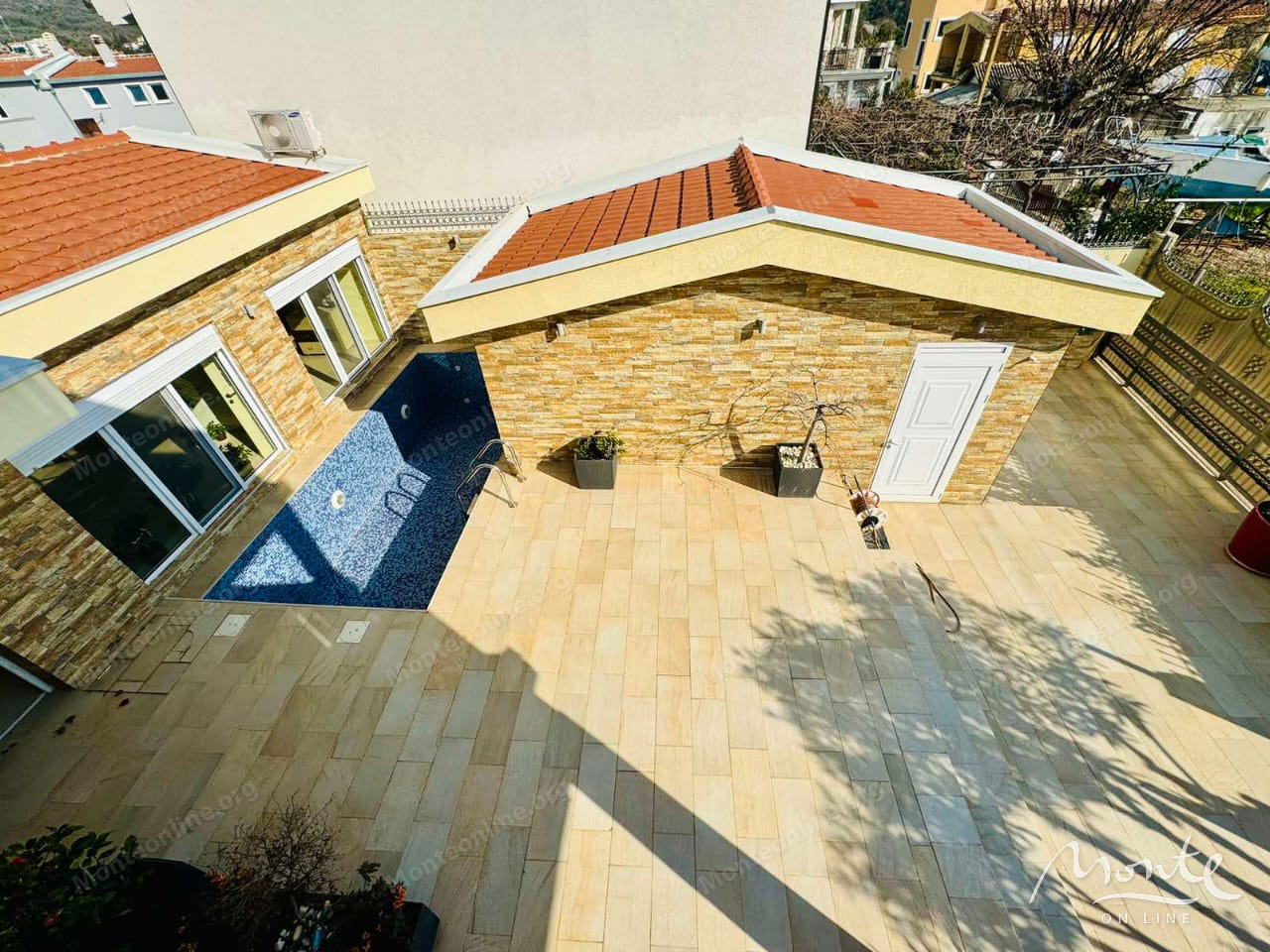 Вилла в Добра Воде, Черногория, 290 м² - фото 19