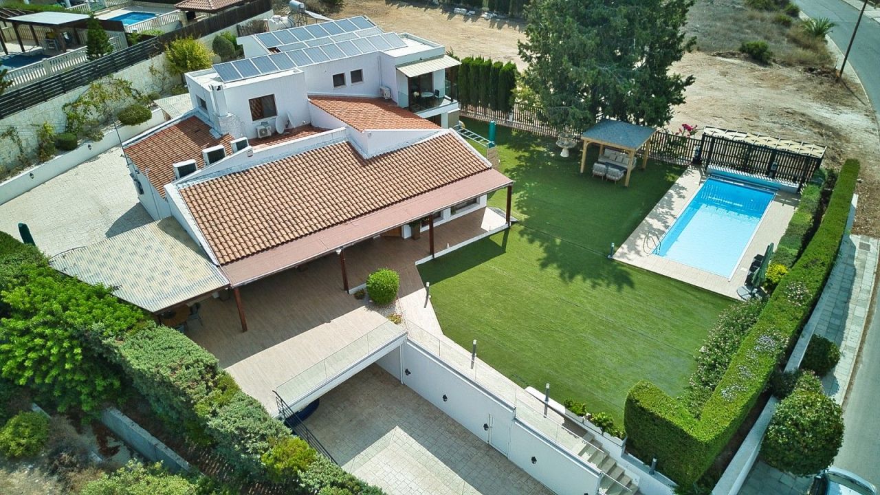 Вилла в Пафосе, Кипр, 350 м² - фото 1