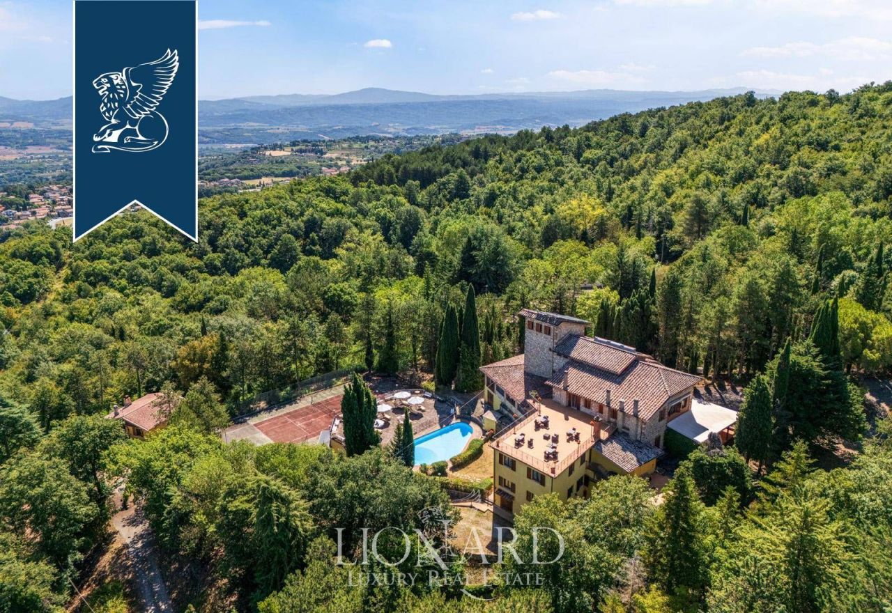 Ферма в Сартеано, Италия, 1 540 м² - фото 1