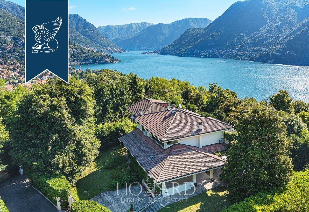 Вилла в Комо, Италия, 460 м² - фото 1