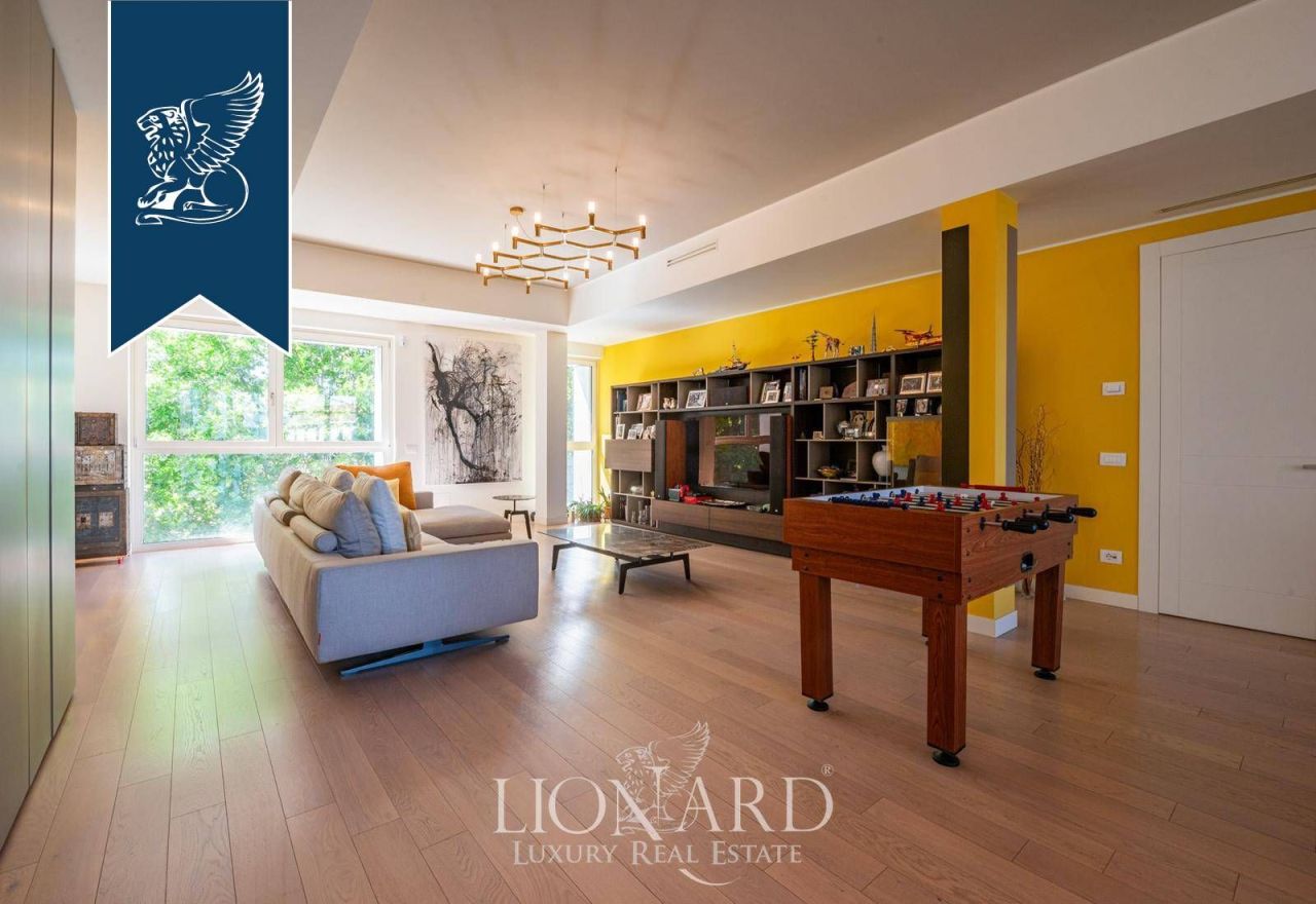 Апартаменты в Милане, Италия, 280 м² - фото 2