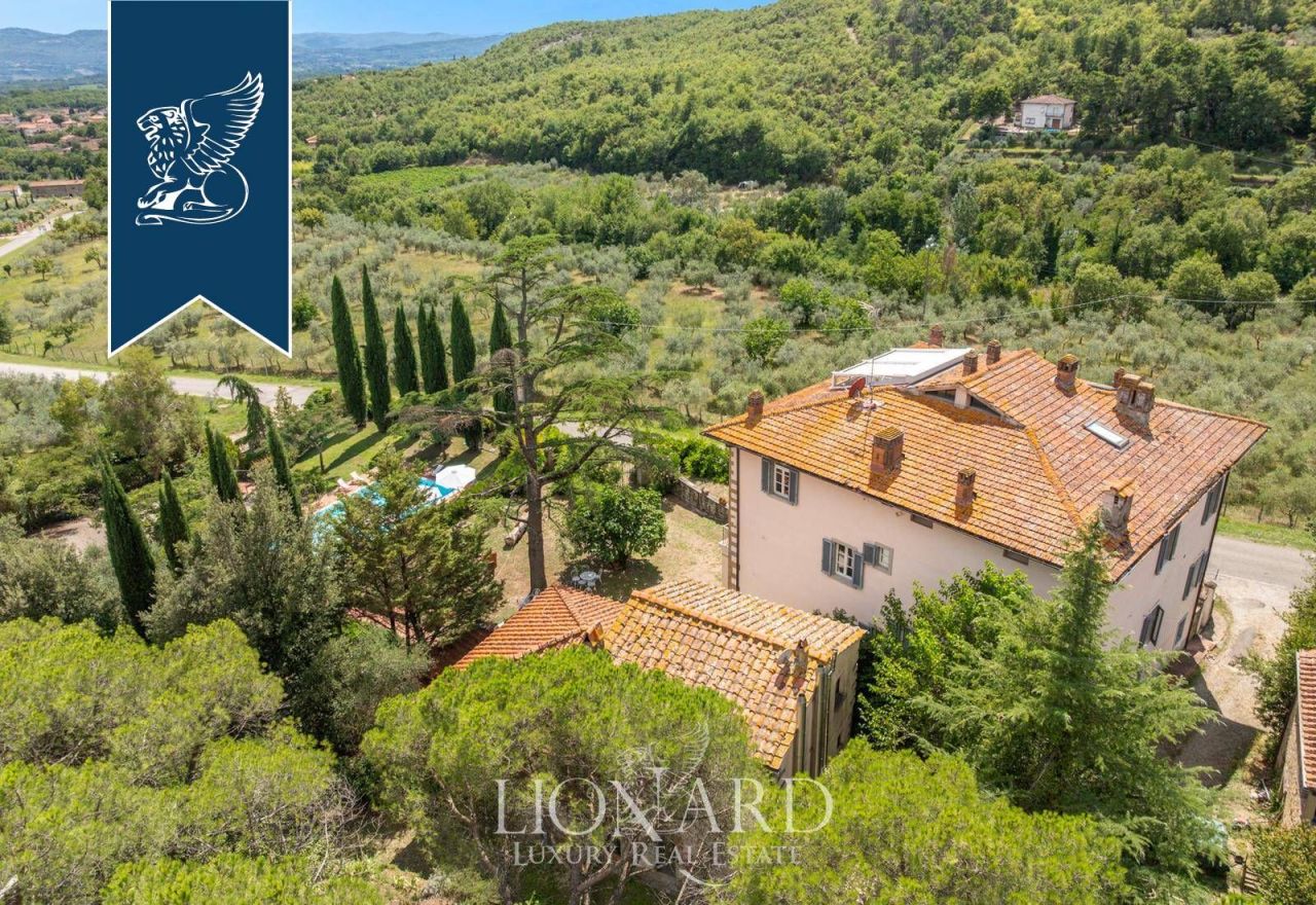 Вилла в Ареццо, Италия, 1 000 м² - фото 3