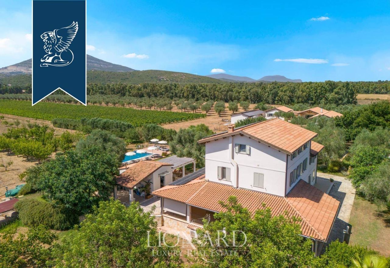 Вилла в Альгеро, Италия, 900 м² - фото 3