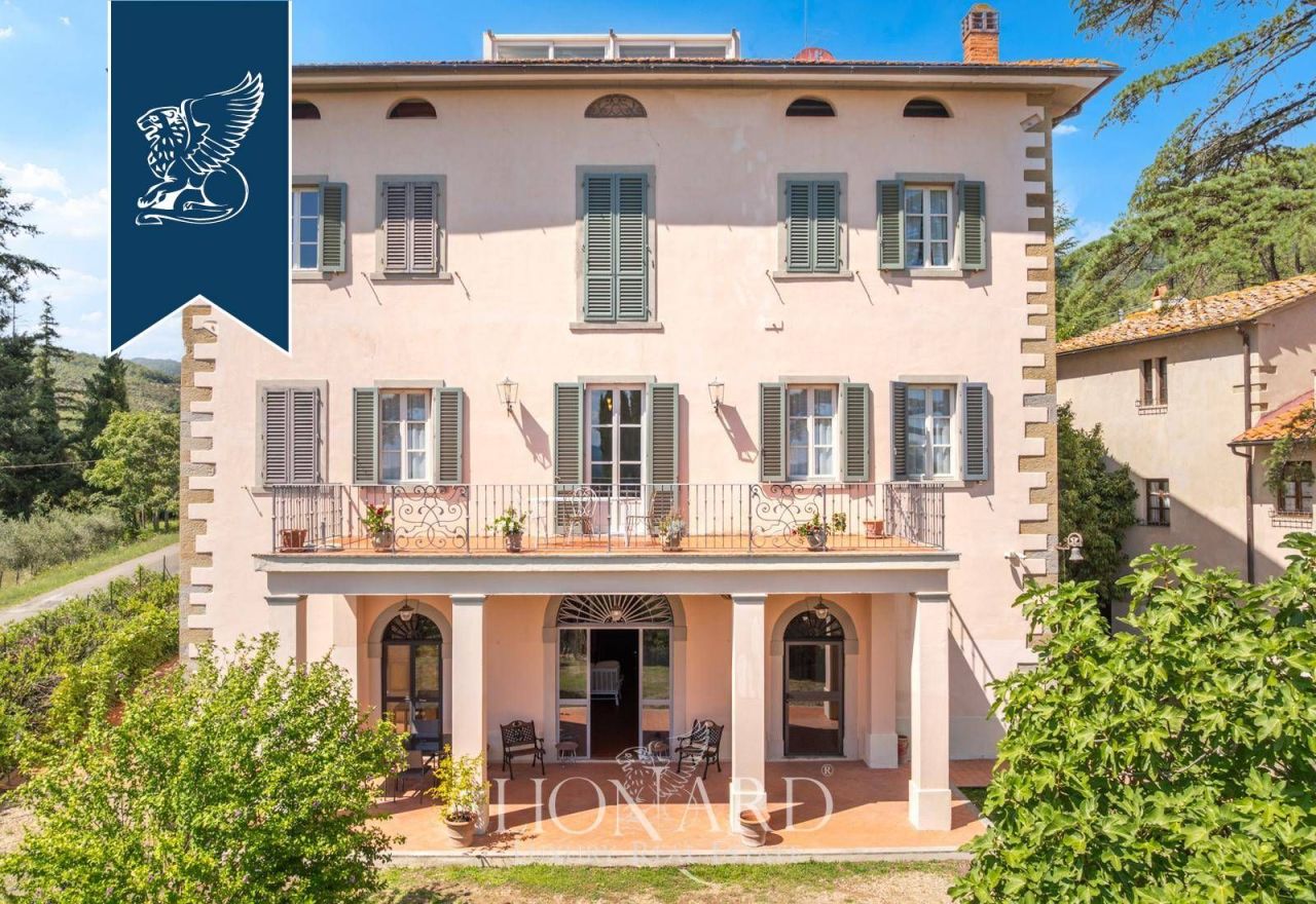 Вилла в Ареццо, Италия, 1 000 м² - фото 4