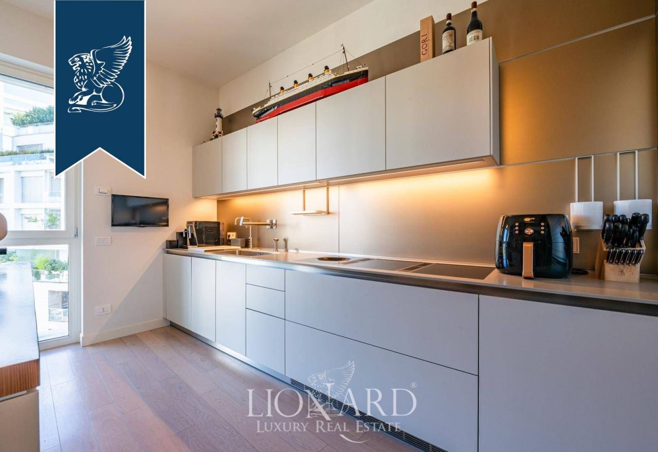 Апартаменты в Милане, Италия, 280 м² - фото 9