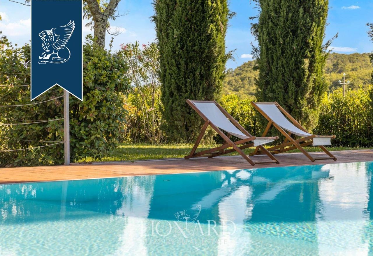 Вилла в Ареццо, Италия, 1 000 м² - фото 10