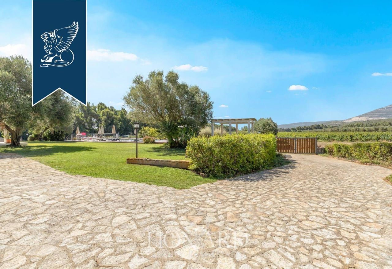 Вилла в Альгеро, Италия, 900 м² - фото 13