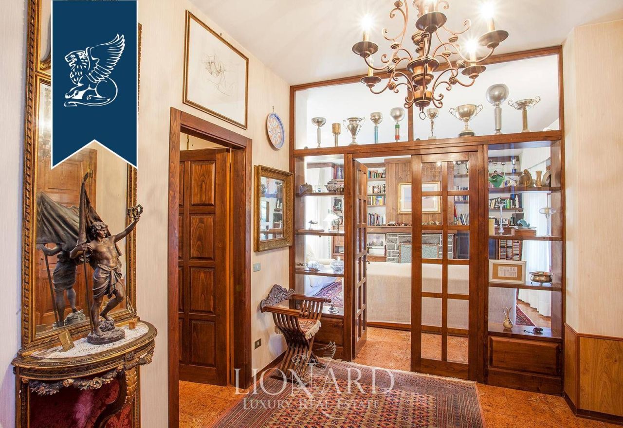 Вилла в Форте деи Марми, Италия, 500 м² - фото 15