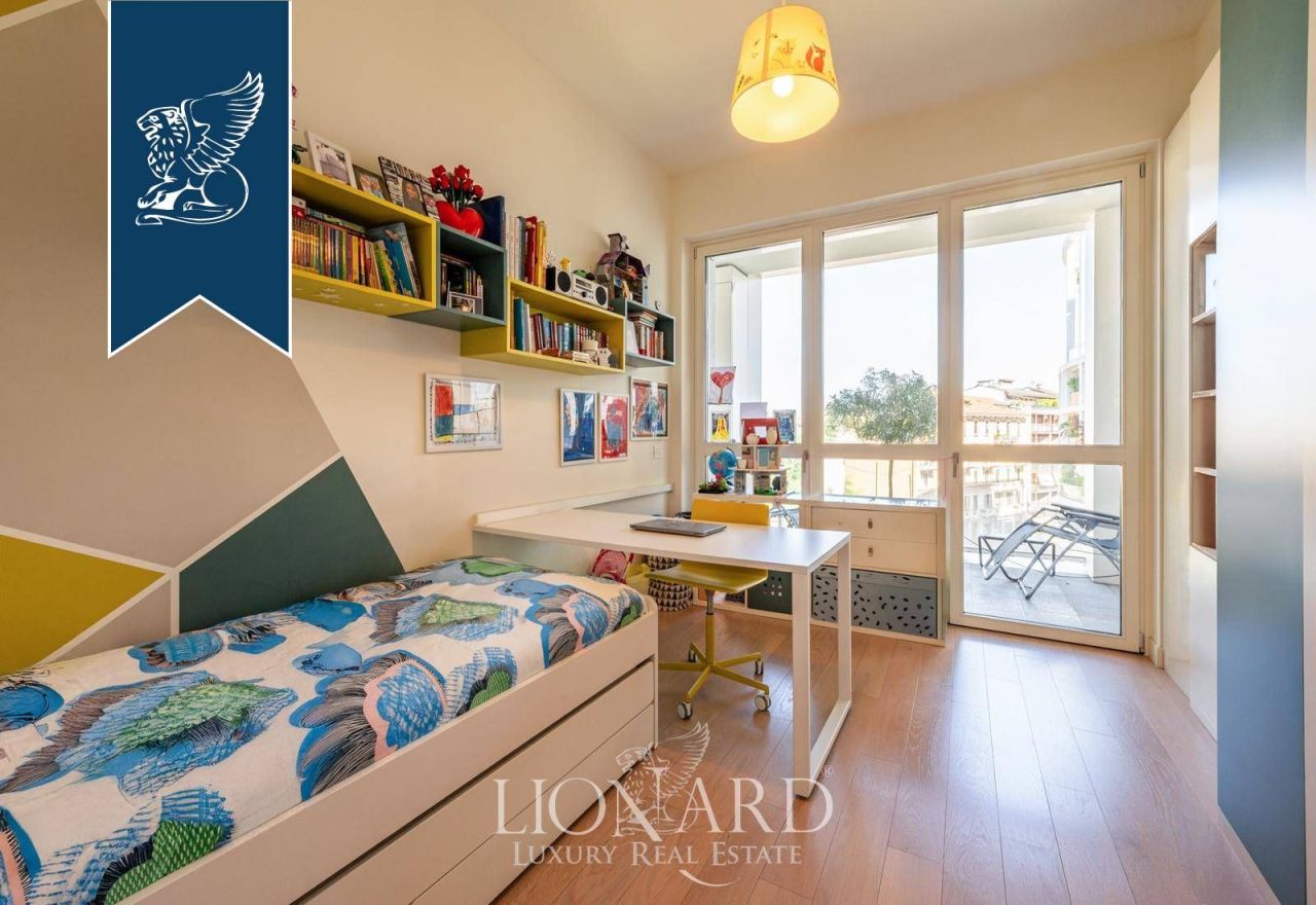 Апартаменты в Милане, Италия, 280 м² - фото 16