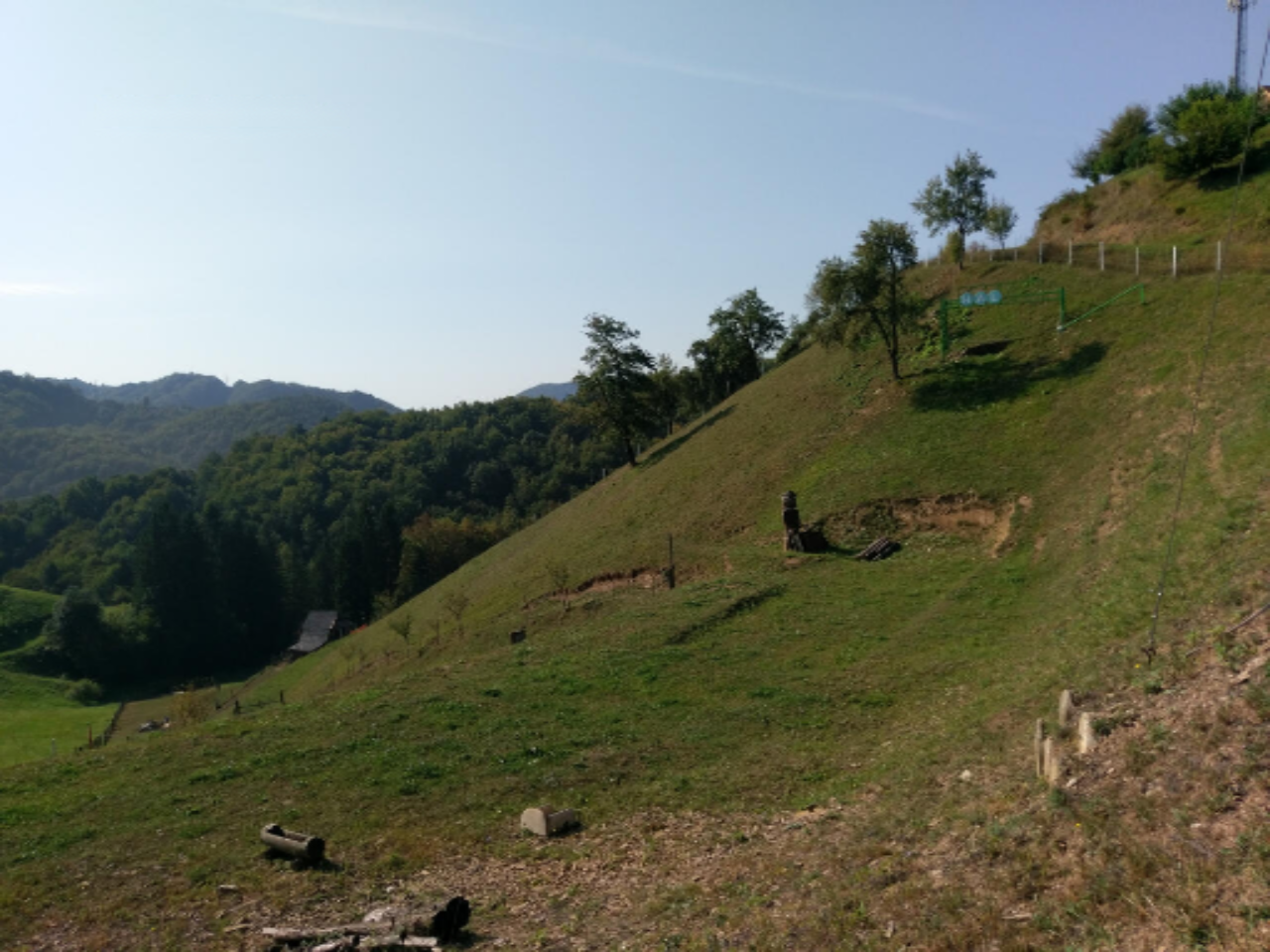 Ферма в Птуе, Словения, 28 000 м² - фото 9