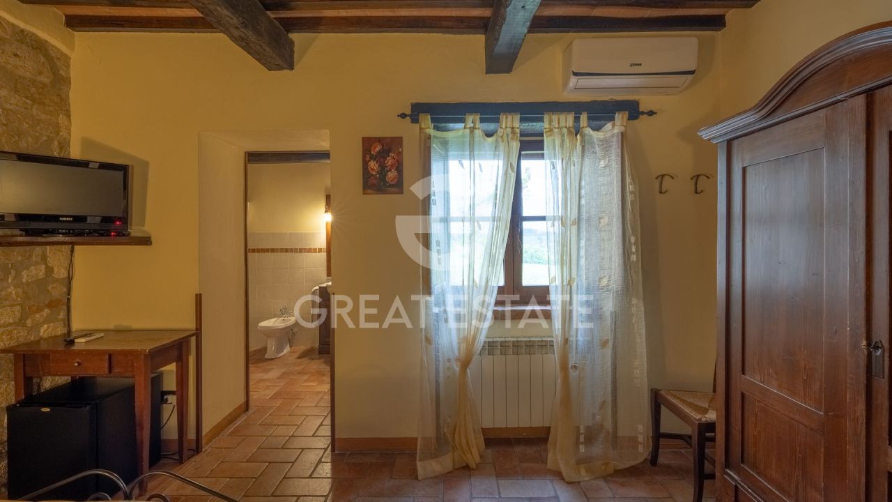 Отель, гостиница в Тоди, Италия, 1 571.75 м² - фото 14