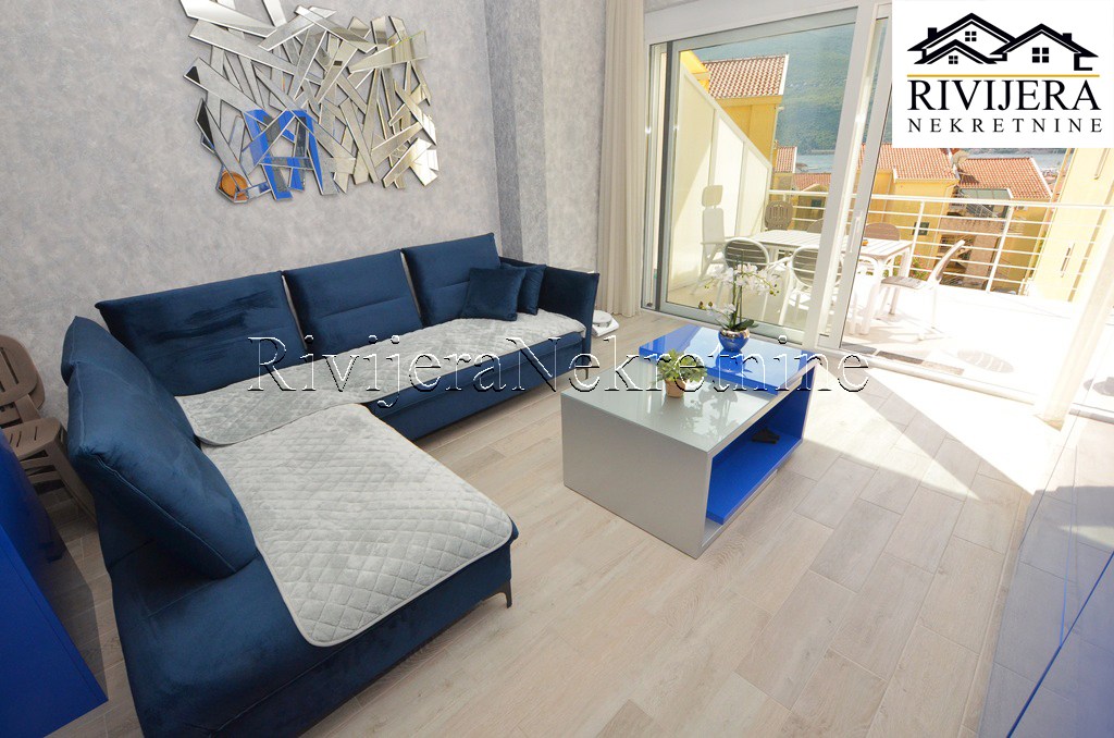 Квартира в Херцег-Нови, Черногория, 66 м² - фото 2