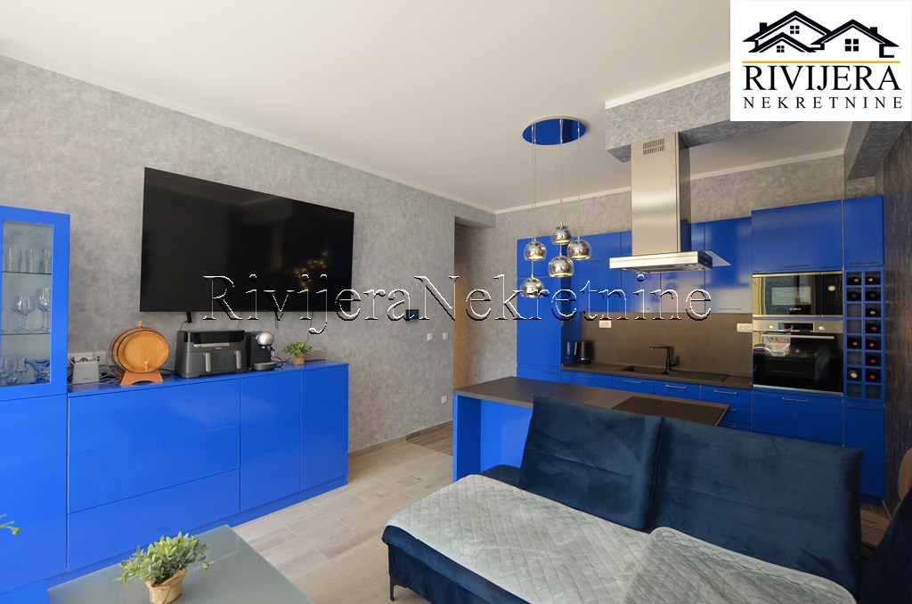 Квартира в Херцег-Нови, Черногория, 66 м² - фото 5