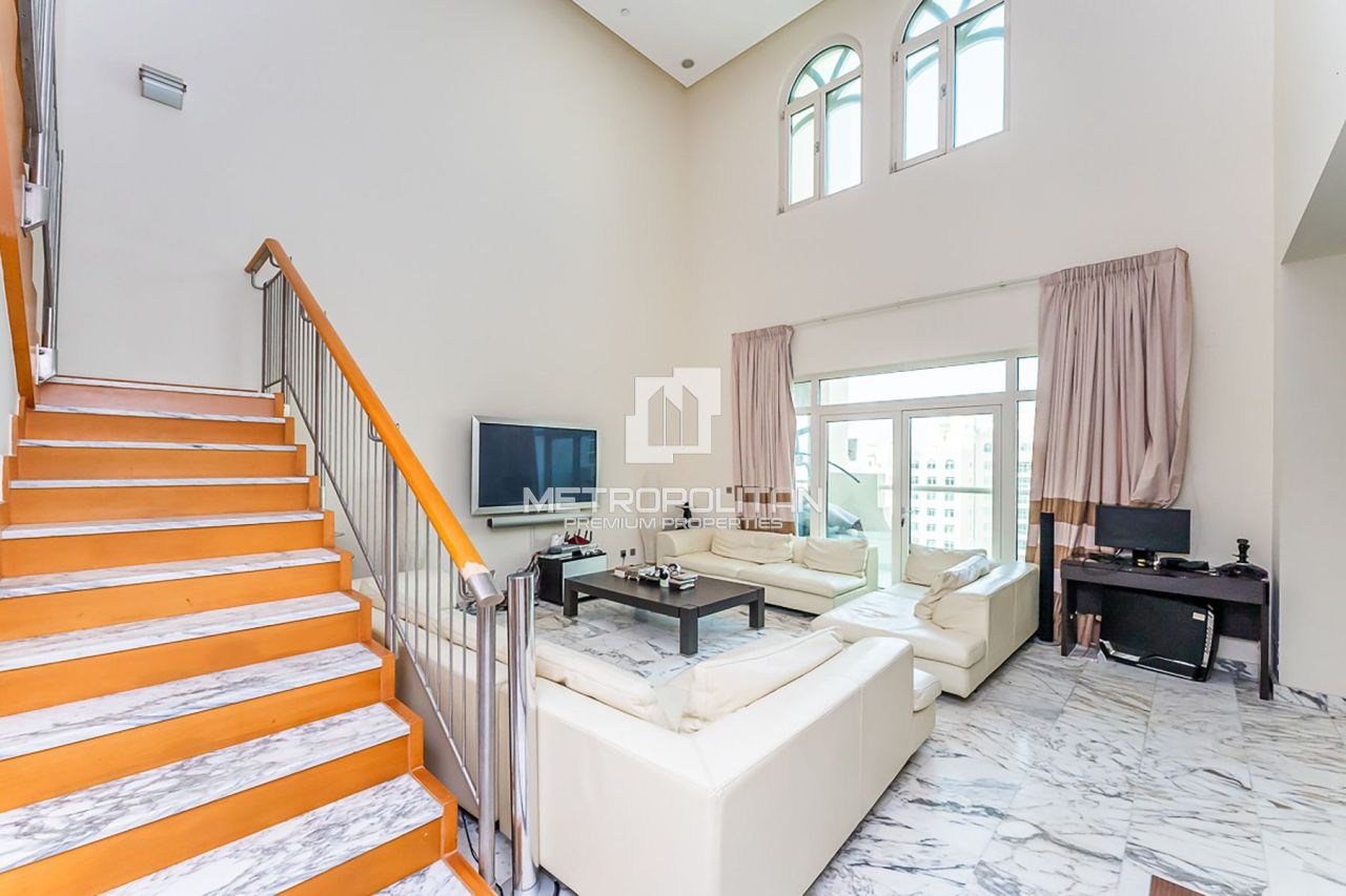 Пентхаус в Дубае, ОАЭ, 450 м² - фото 1