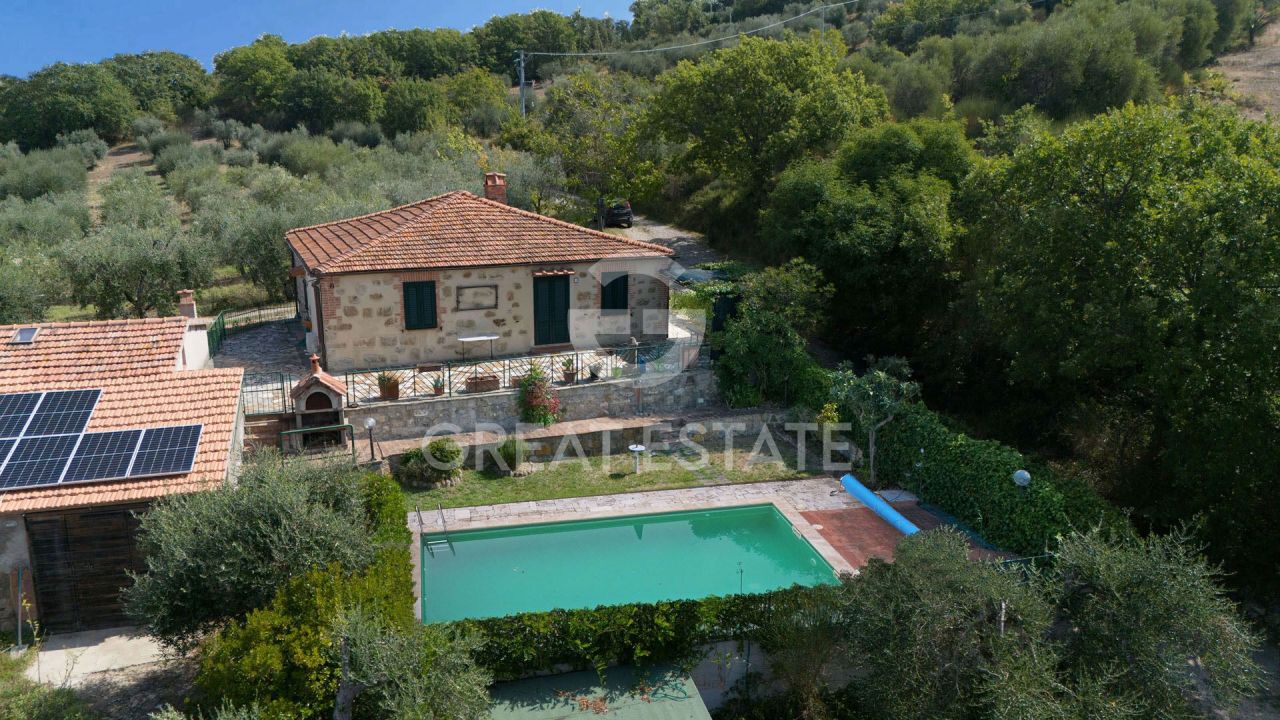 Дом Castiglione d'Orcia, Италия, 125.5 м² - фото 1