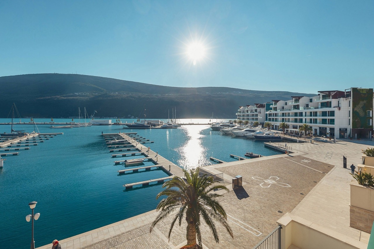 Апартаменты в Херцег-Нови, Черногория, 120 м² - фото 4