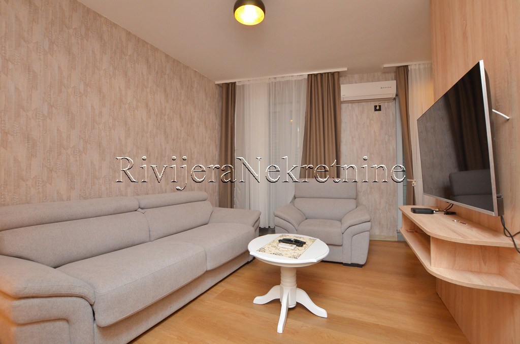 Квартира в Херцег-Нови, Черногория, 61 м² - фото 2