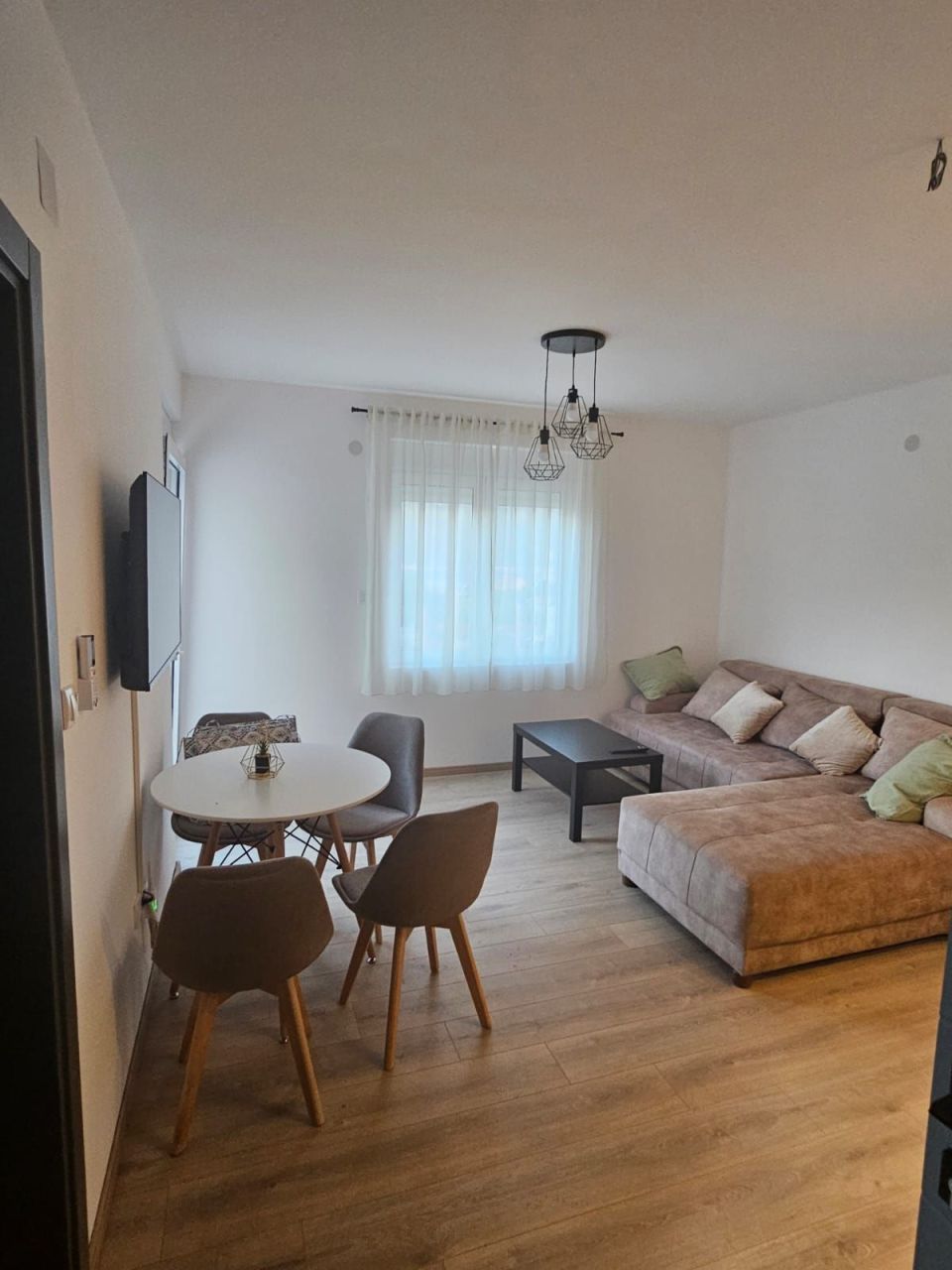 Апартаменты в Тивате, Черногория, 45 м² - фото 1