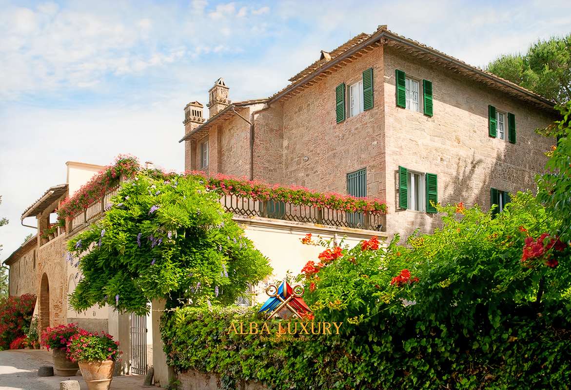 Вилла в Палае, Италия, 2 000 м² - фото 2