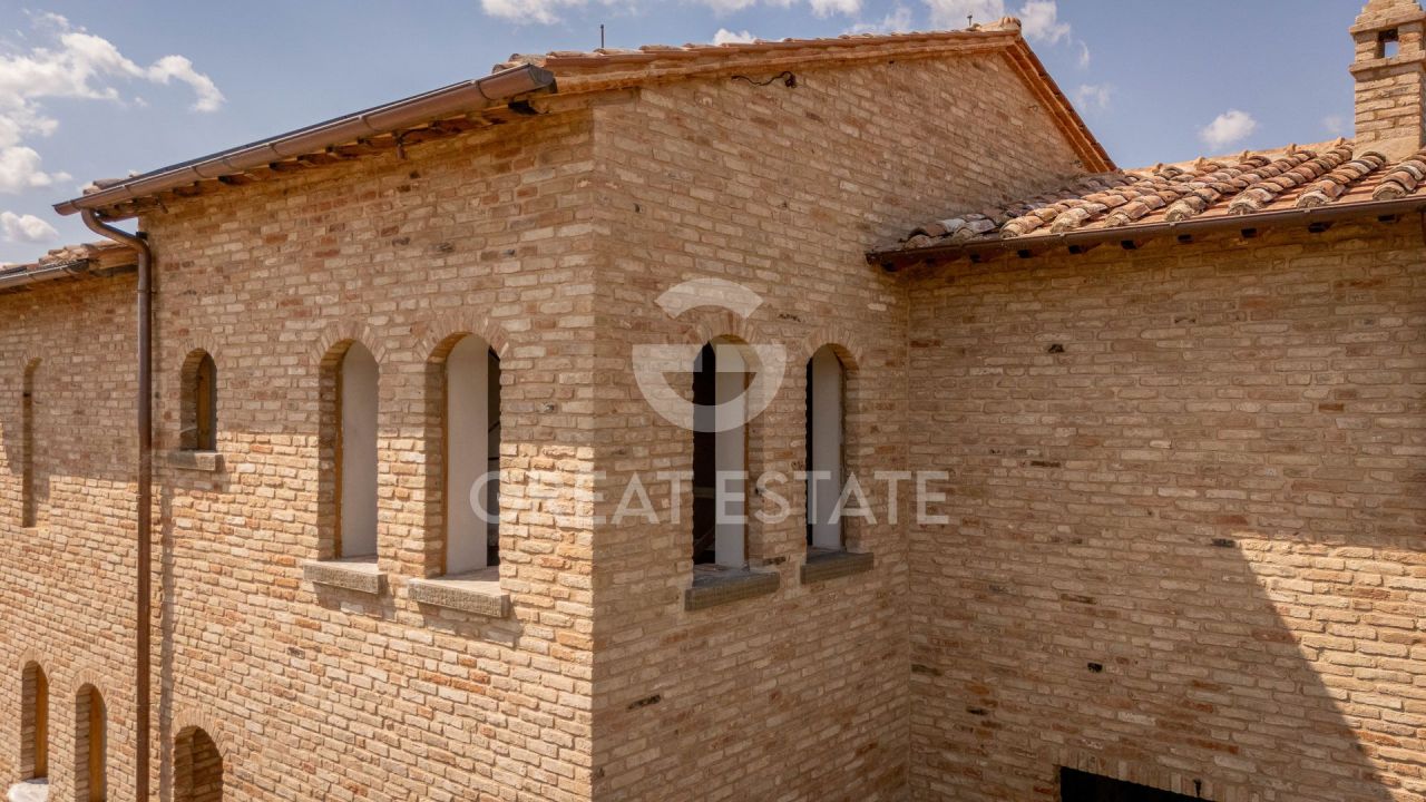 Дом в Кастильоне-дель-Лаго, Италия, 280.05 м² - фото 3