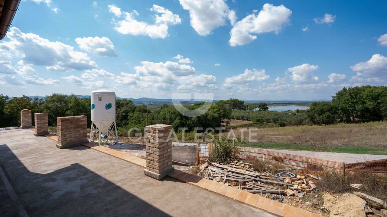 Дом в Кастильоне-дель-Лаго, Италия, 280.05 м² - фото 7