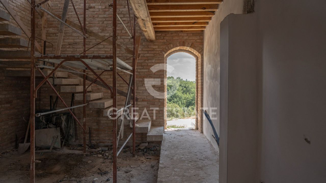 Дом в Кастильоне-дель-Лаго, Италия, 280.05 м² - фото 13