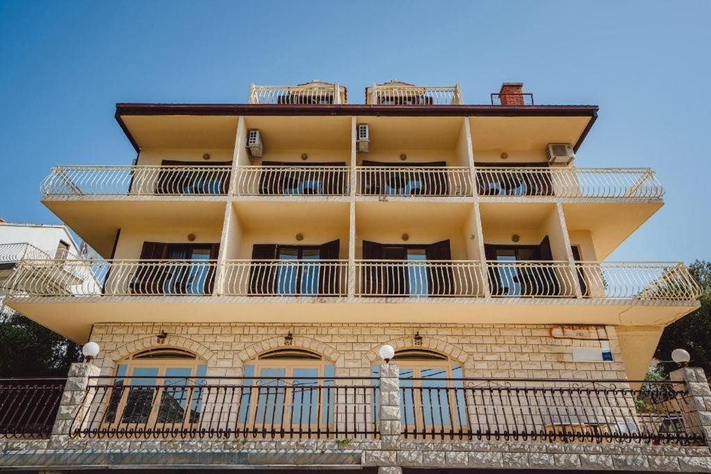 Отель, гостиница Seget, Хорватия, 1 000 м² - фото 3