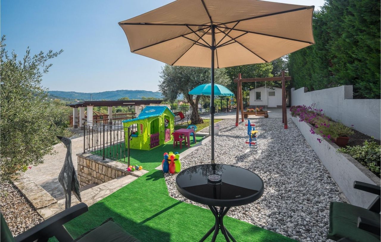 Отель, гостиница в Буйе, Хорватия, 597 м² - фото 17