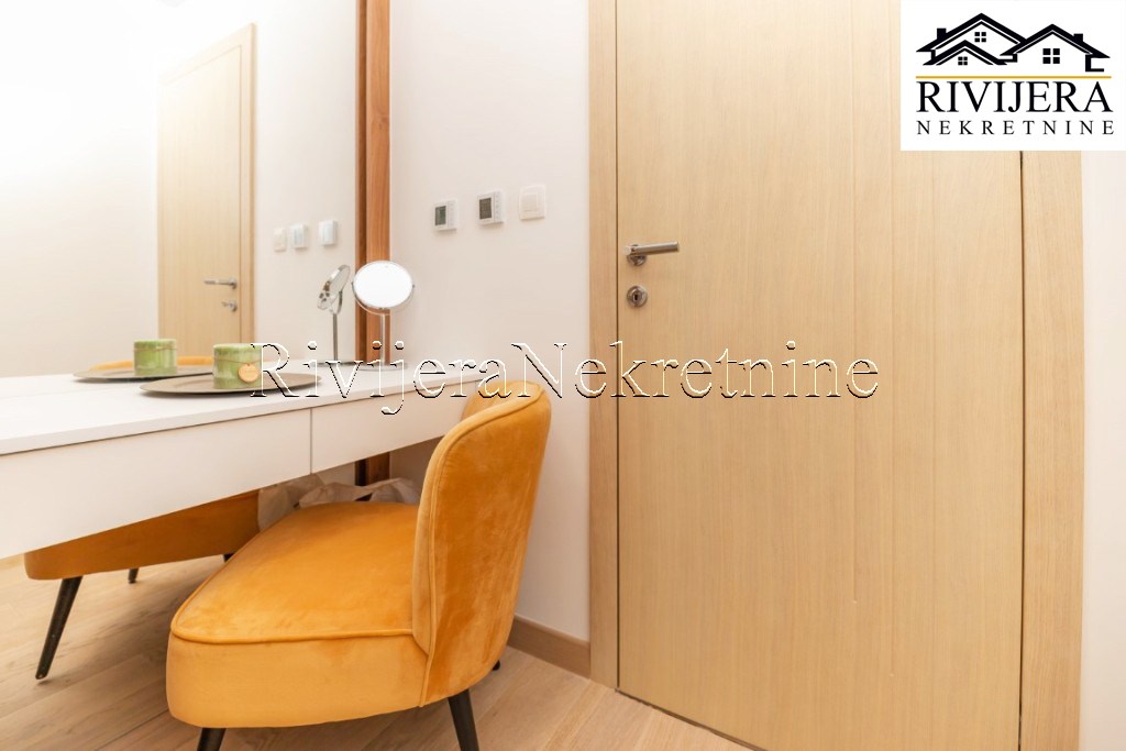 Квартира в Херцег-Нови, Черногория, 122 м² - фото 13