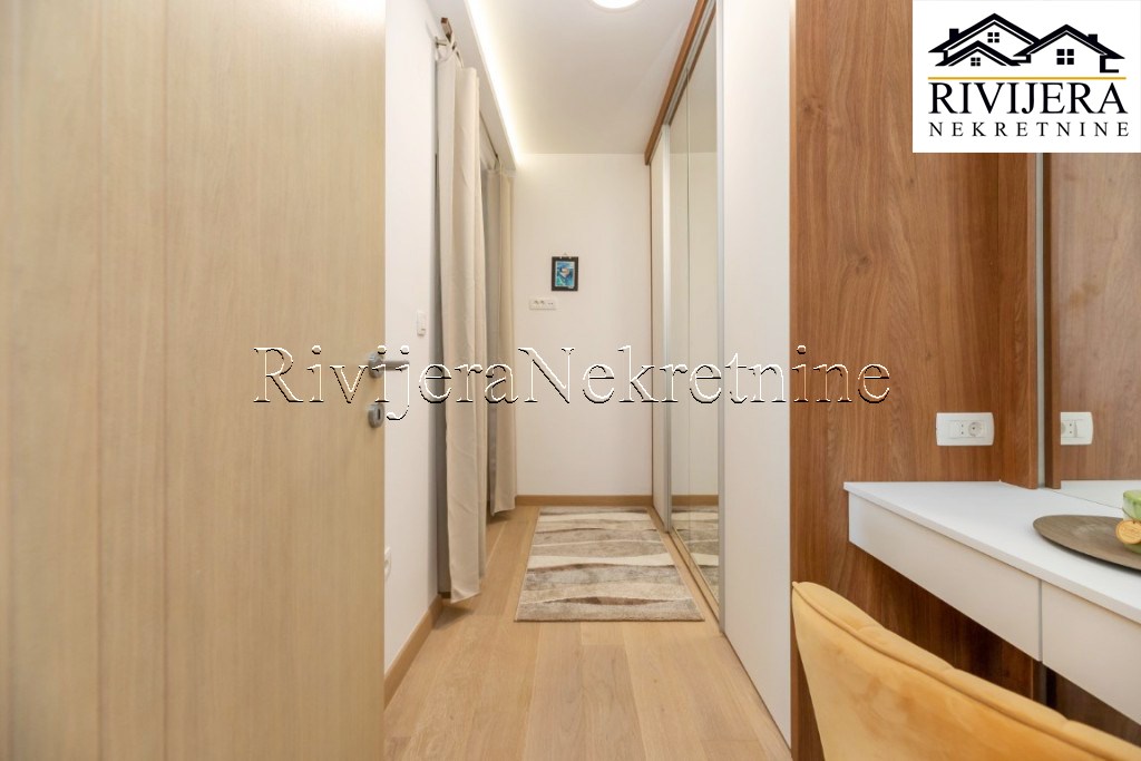 Квартира в Херцег-Нови, Черногория, 122 м² - фото 9