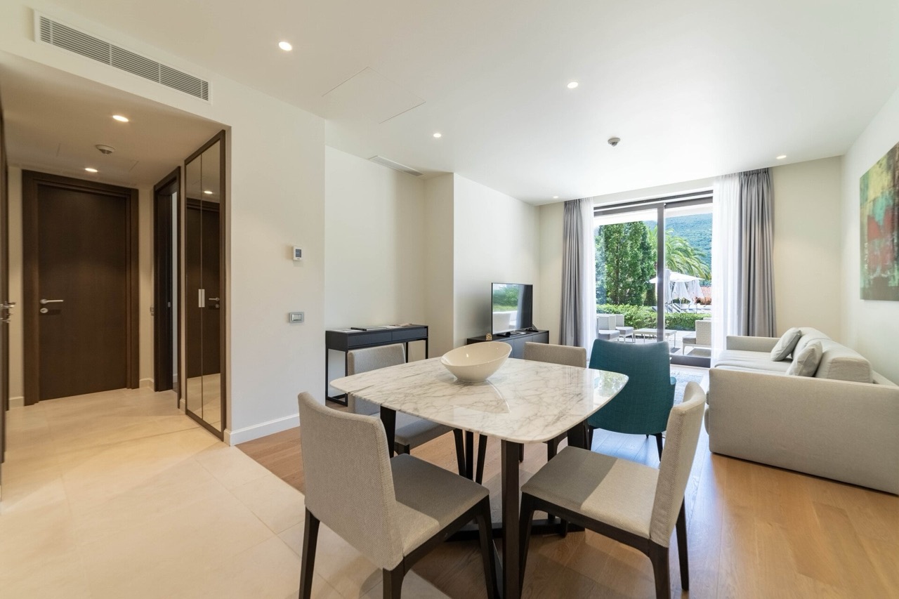 Квартира в Херцег-Нови, Черногория, 90 м² - фото 4