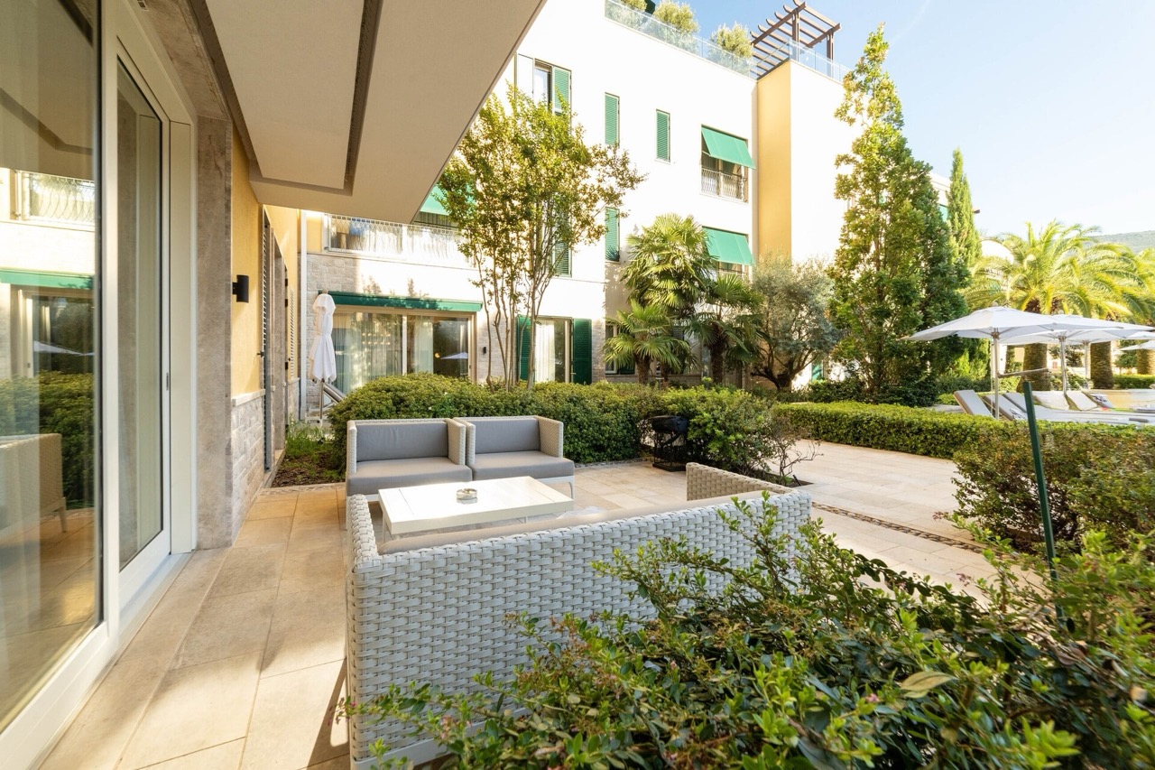 Квартира в Херцег-Нови, Черногория, 90 м² - фото 10