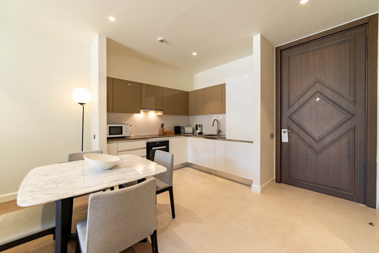 Квартира в Херцег-Нови, Черногория, 90 м² - фото 18