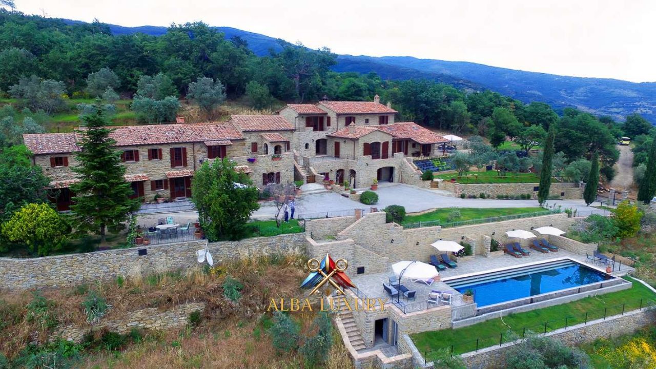 Вилла в Кортоне, Италия, 600 м² - фото 6