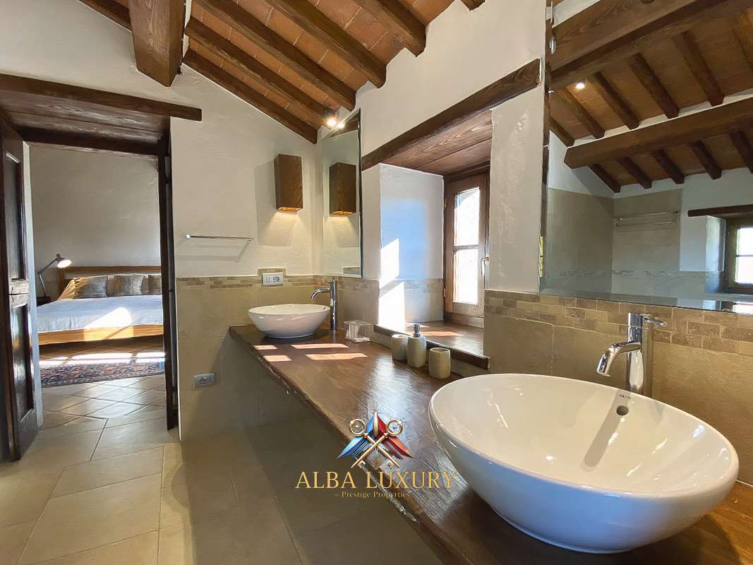 Вилла в Кортоне, Италия, 600 м² - фото 12