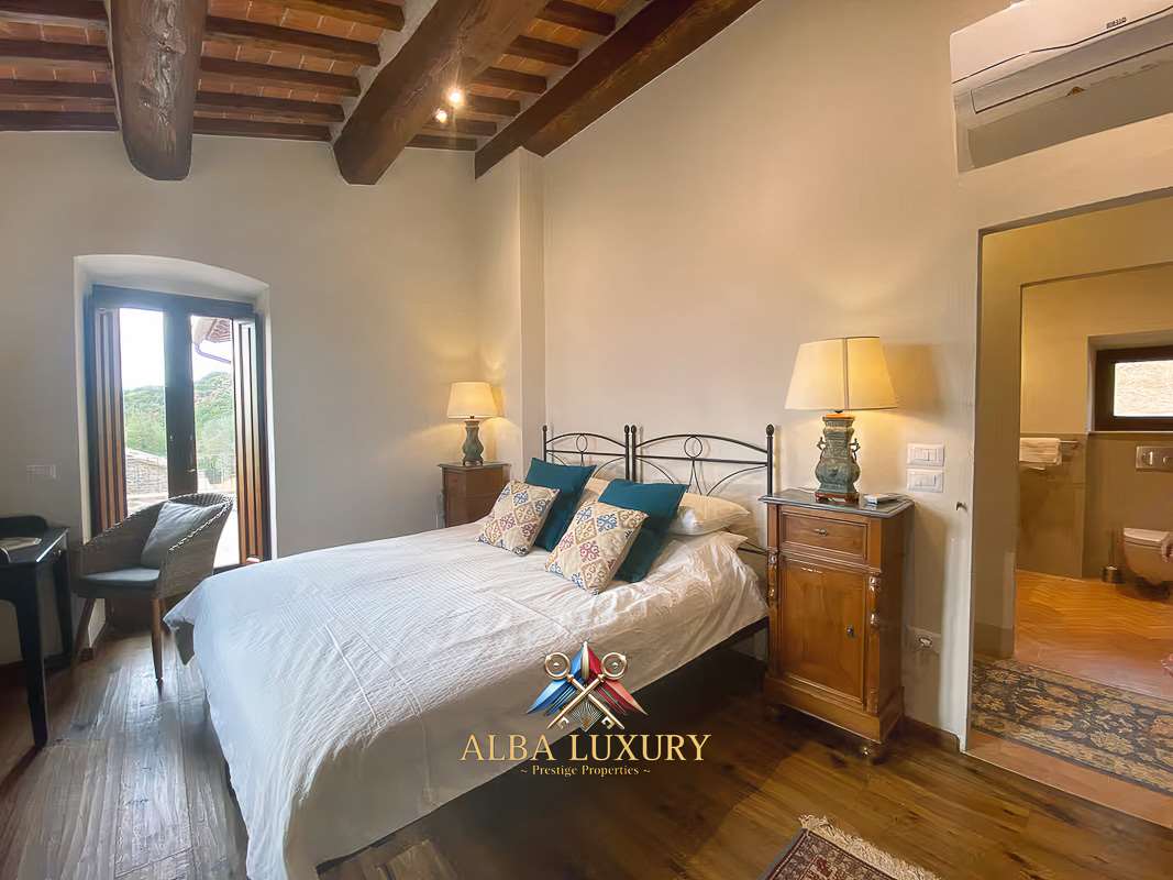 Вилла в Кортоне, Италия, 600 м² - фото 18