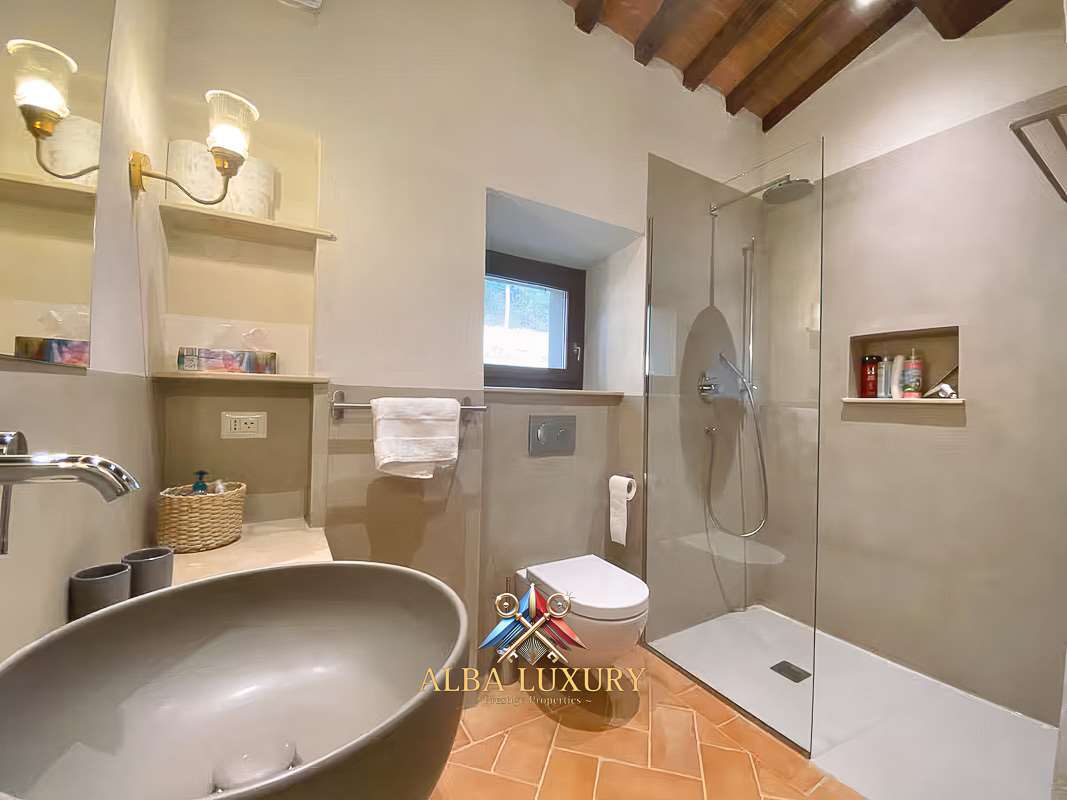 Вилла в Кортоне, Италия, 600 м² - фото 19