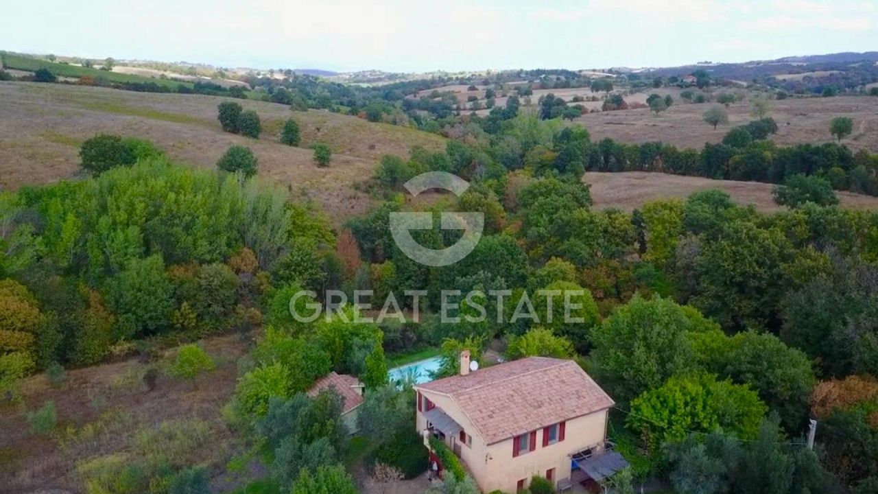 Дом Magliano in Toscana, Италия, 207.7 м² - фото 1