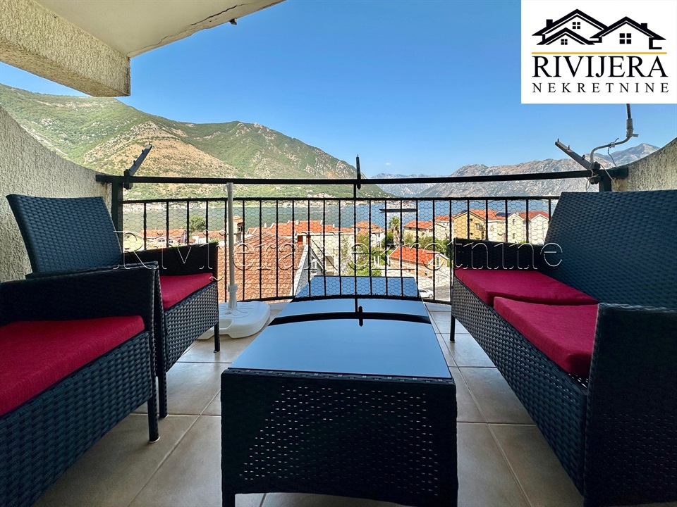 Квартира в Доброте, Черногория, 120 м² - фото 2