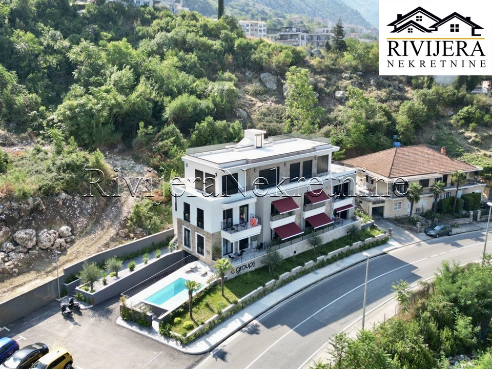 Квартира в Доброте, Черногория, 160 м² - фото 2