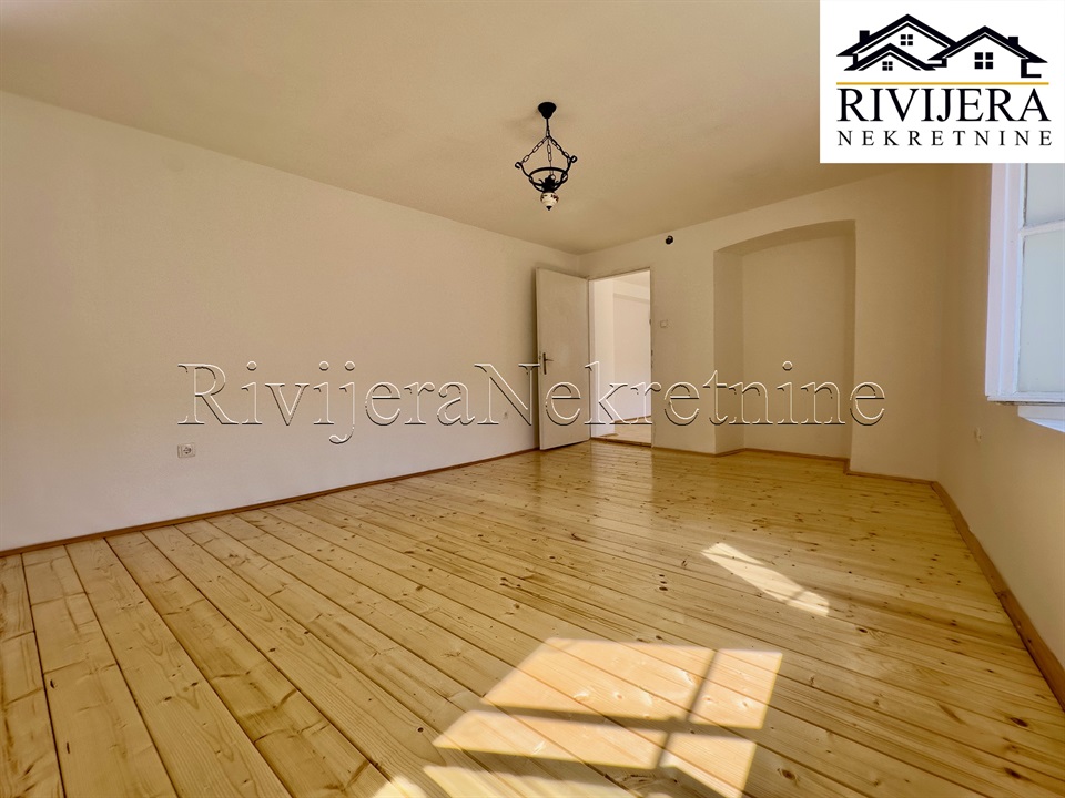 Квартира в Которе, Черногория, 82 м² - фото 12